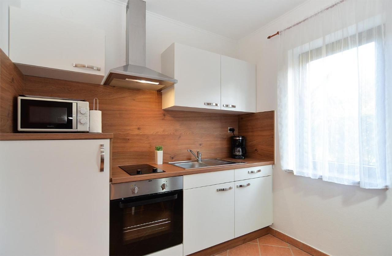 Apartments Marija 1089 โปเรช ภายนอก รูปภาพ
