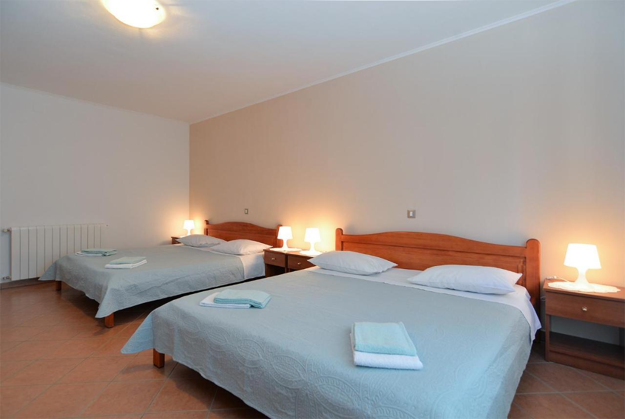 Apartments Marija 1089 โปเรช ภายนอก รูปภาพ