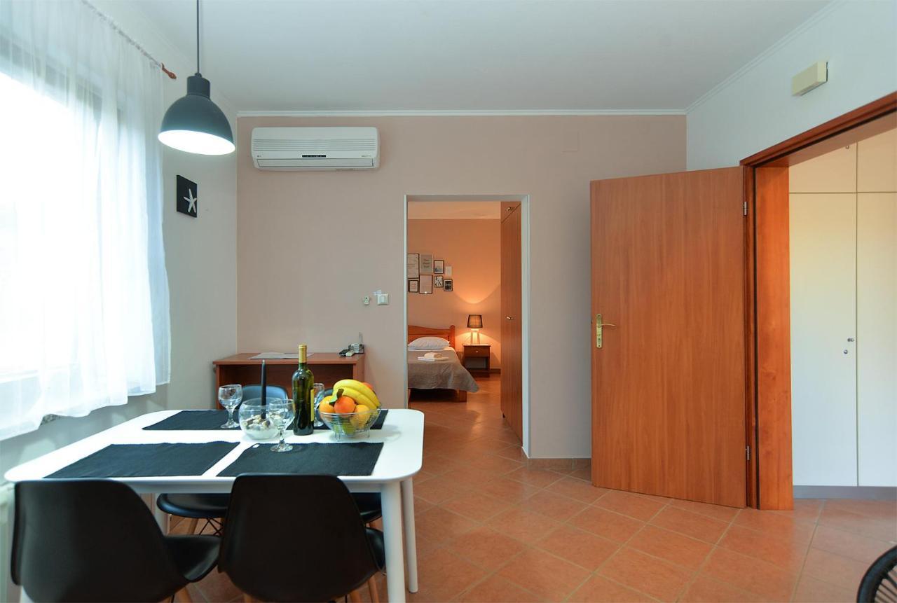 Apartments Marija 1089 โปเรช ภายนอก รูปภาพ