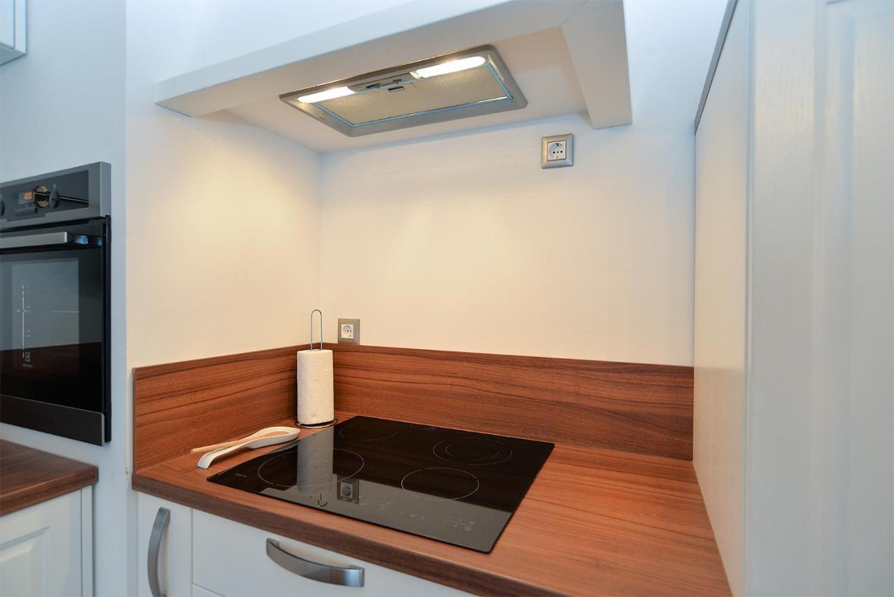 Apartments Marija 1089 โปเรช ภายนอก รูปภาพ