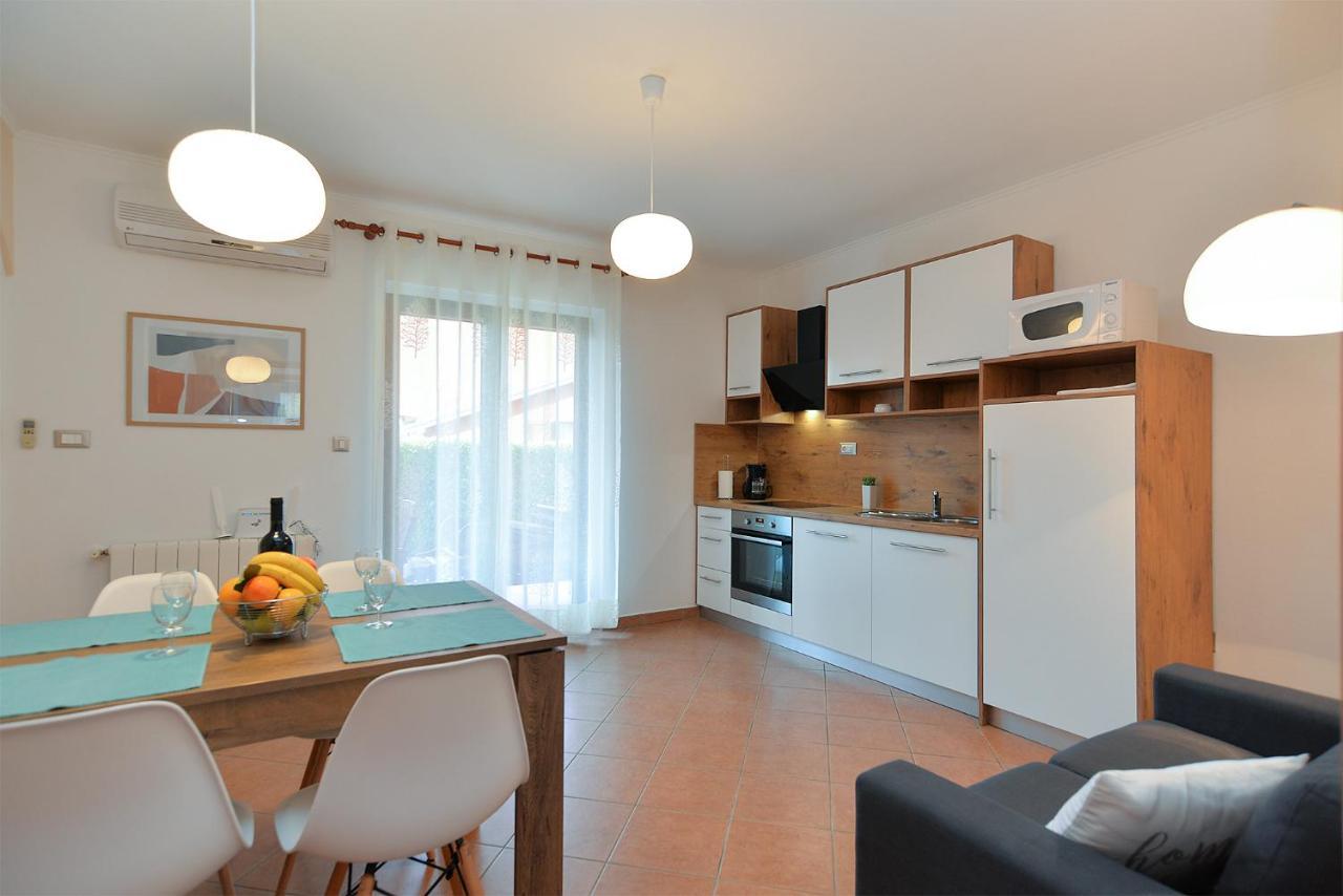 Apartments Marija 1089 โปเรช ภายนอก รูปภาพ