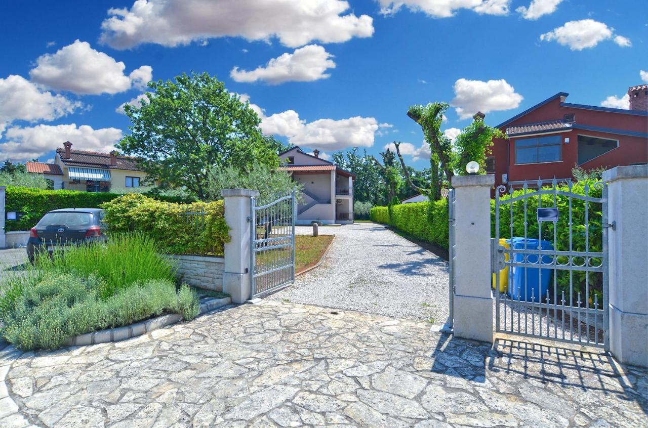 Apartments Marija 1089 โปเรช ภายนอก รูปภาพ