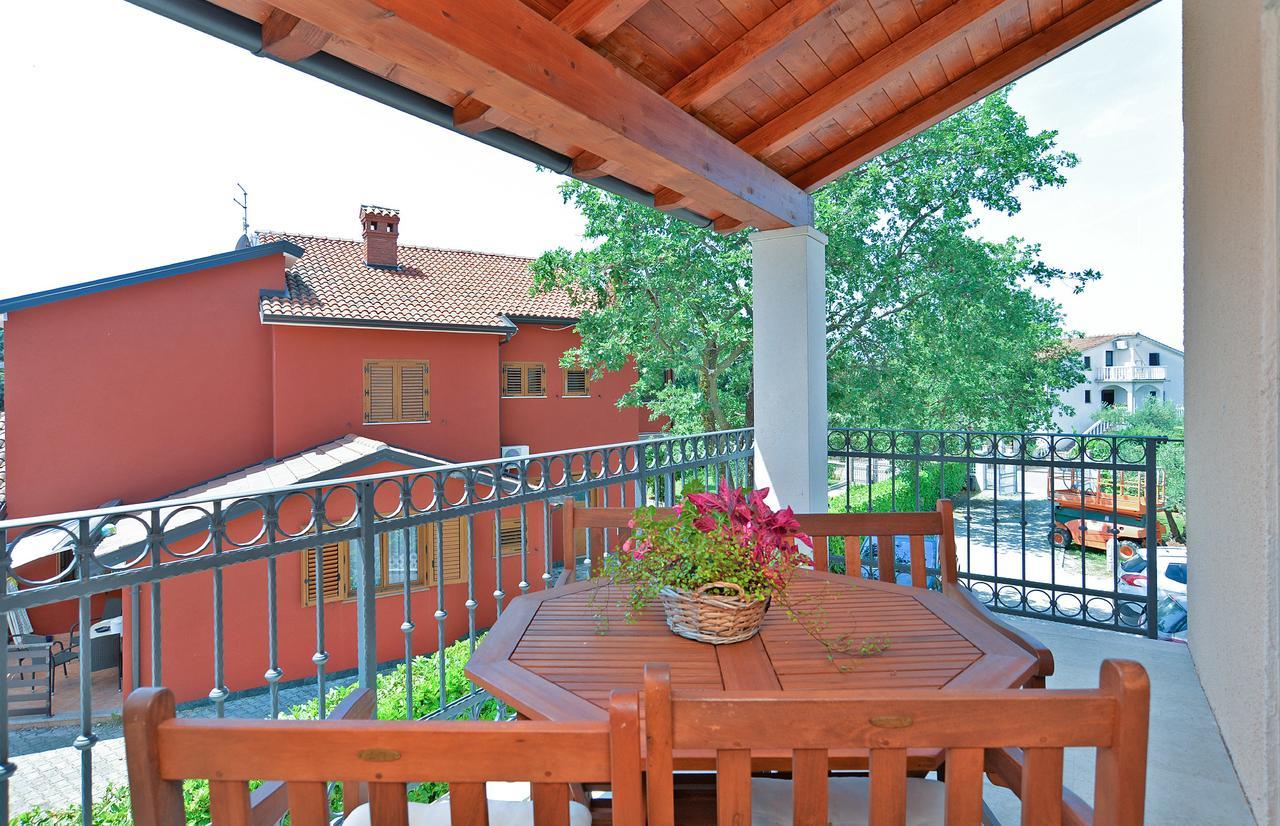 Apartments Marija 1089 โปเรช ภายนอก รูปภาพ