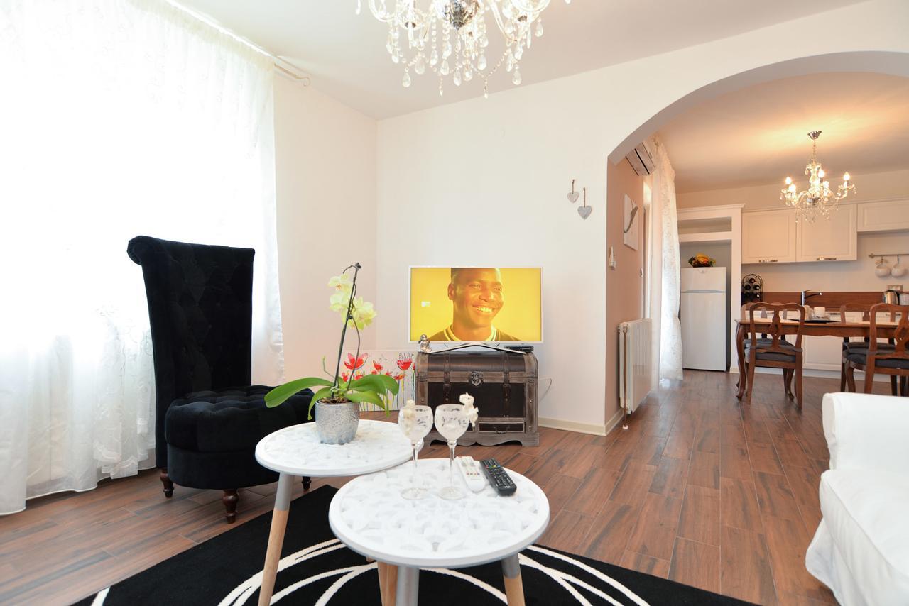 Apartments Marija 1089 โปเรช ภายนอก รูปภาพ